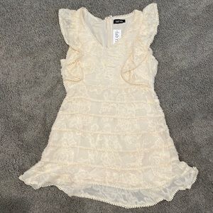 Off White Textured Fabrik dress.